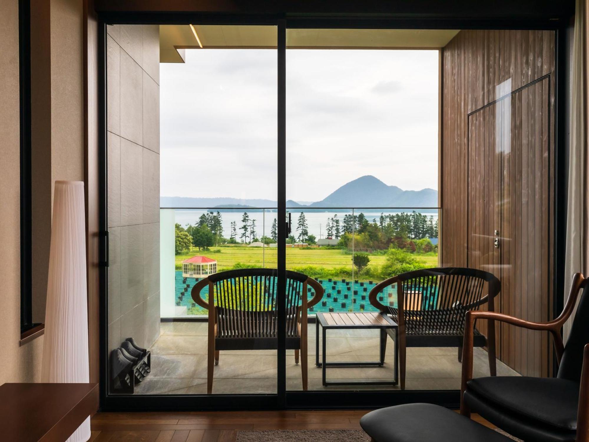Lake Toya Tsuruga Resort Hikarinouta Toyako Zimmer foto